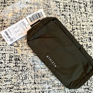 NWT Athleta All About large cross body belt bag in “Aspen Green”